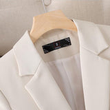 Clémence | Blazer slim fit pour femme d’affaires moderne