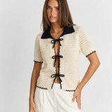 Ivy | Polo à manches courtes en crochet respirant avec nœud devant