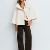 Laurence | Cape femme élégante avec ceinture et col haut