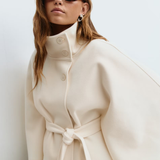 Laurence | Cape femme élégante avec ceinture et col haut