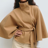 Laurence | Cape femme élégante avec ceinture et col haut
