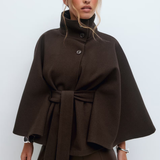 Laurence | Cape femme élégante avec ceinture et col haut