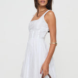 Philomène | Robe mini d’été blanche à décolleté carré
