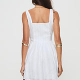 Philomène | Robe mini d’été blanche à décolleté carré