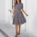 Ariella | Robe midi à pois avec ceinture – robe féminine à manches courtes et jupe évasée