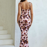 Mirellane | Robe Maxi Fleurie Ajustée et Élégante
