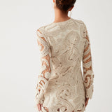 Brunelle | Robe mini en crochet à manches longues style boho