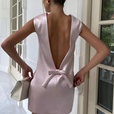 Iséa | Robe d'été en satin dos nu avec nœud élégant