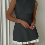 Lunara | Robe midi sans manches à design plissé élégant
