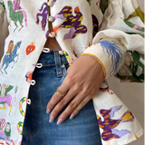 Manon | Blouse à imprimé artistique et manches bouffantes