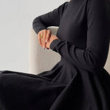Roseline | Robe Fit-and-Flare avec Jupe Structurée et Manches Longues