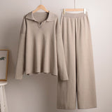 Indy | Ensemble femme avec un pull polo oversize et un pantalon large en couleur sable