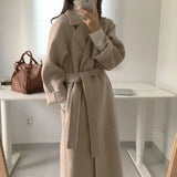 Geneviève | Manteau en laine pour femme avec ceinture à la taille
