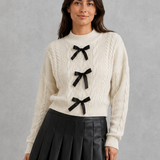 Suzanne | Cardigan femme en maille câble à nouer et manches longues