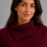 Imogen | Pull Oversized en Tricot à Col Montant et Ourlet Asymétrique