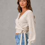 Monique | Pull femme tricoté à encolure en V avec ceinture à nouer