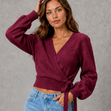 Monique | Pull femme tricoté à encolure en V avec ceinture à nouer