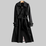 Maëva | Trench-Coat Chic & Intemporel