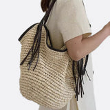 Juliette | Sac bohème en paille souple à franges décoratives