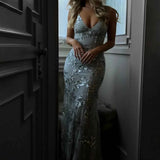 Magda | Robe longue à bretelles avec embellissement en sequins