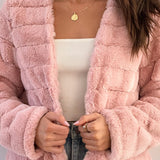 Chloé | Veste courte en fausse fourrure pour femme à col ouvert